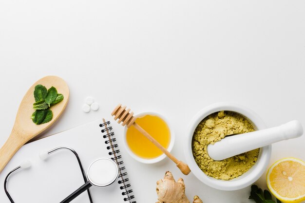 Korzyści zdrowotne i zastosowanie naturalnych hormonów w codziennym życiu